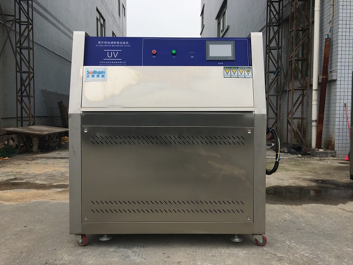 紫外老化試驗箱燈管挑選